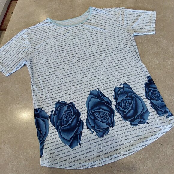 Women's Blue Graphic Wording Short Sleeves Tee-Shirt with Navy Roses Accent LGE - Picture 4 of 8